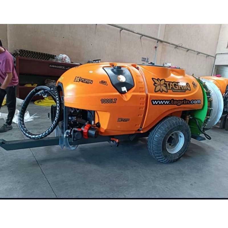 Опрыскиватель прицепной Sirius 1000 Turbo