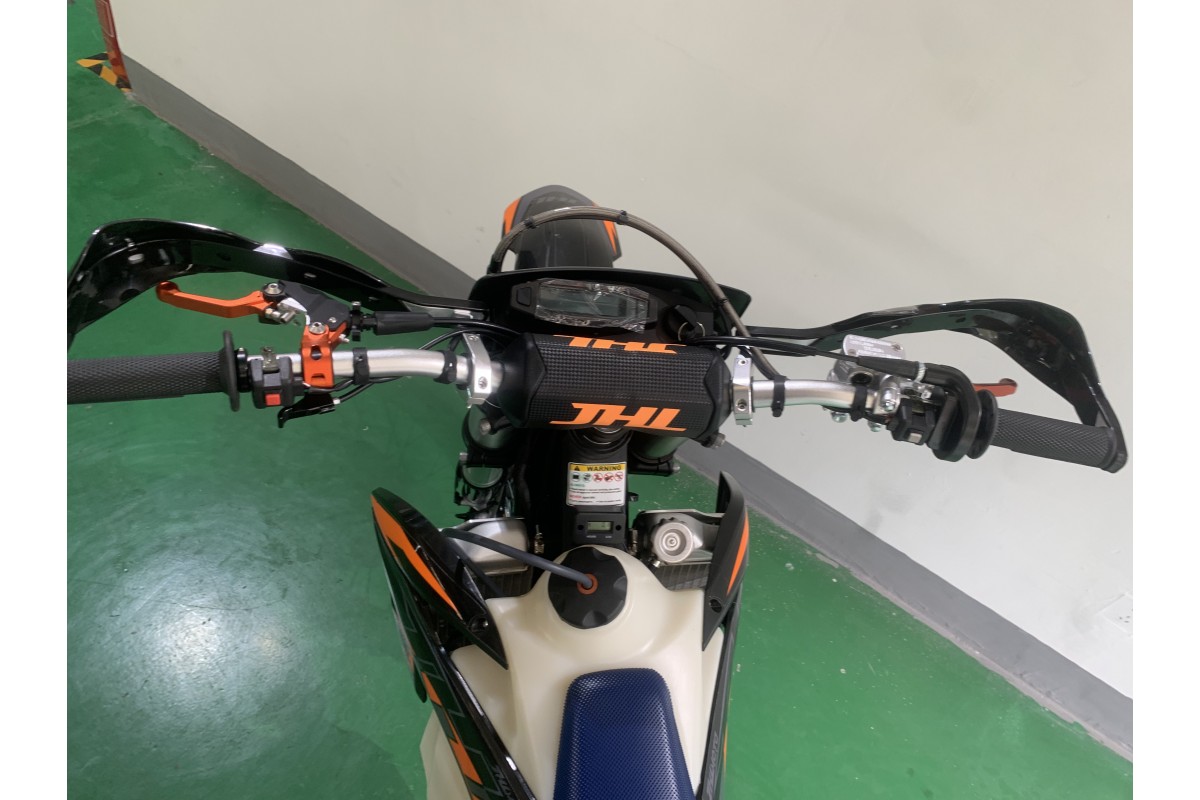 Мотоцикл JHL Z5 YBS (176MN)