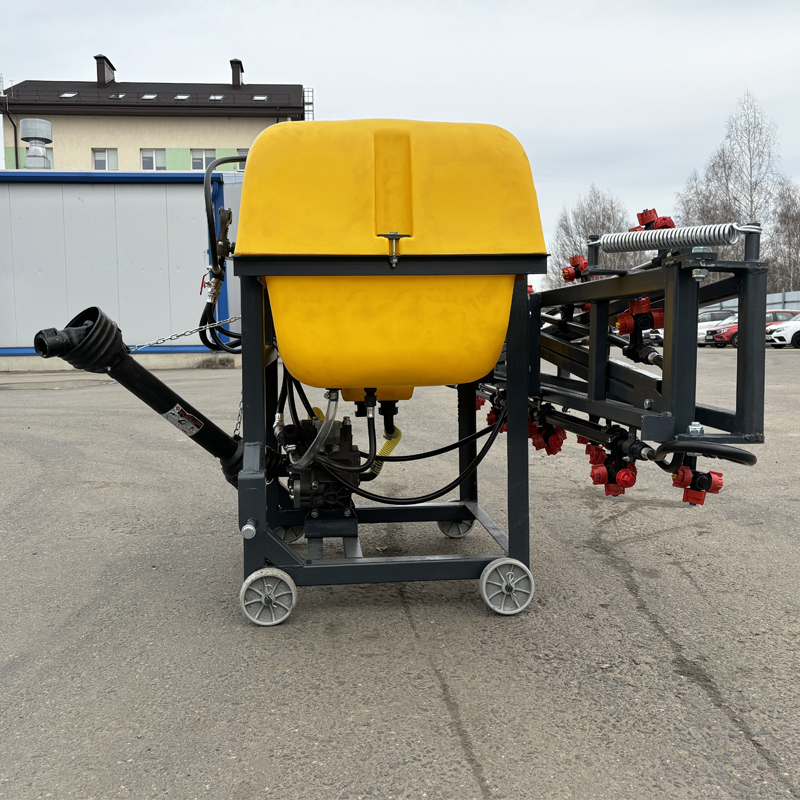 Опрыскиватель полевой навесной Rossel P300