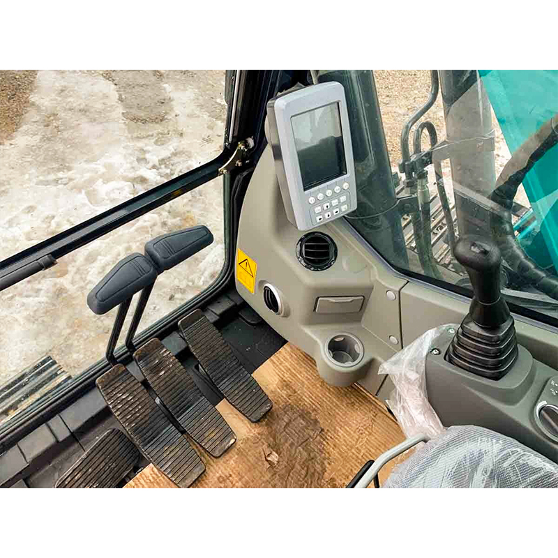 Компактный экскаватор Sunward SWE135E-3H