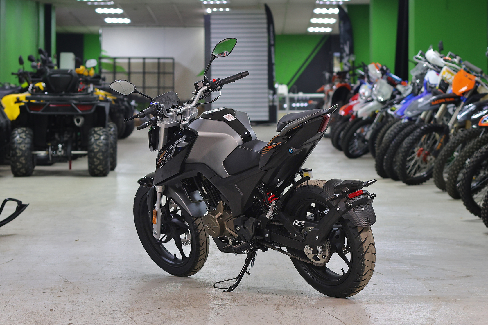 Мотоцикл Loncin CR4 II