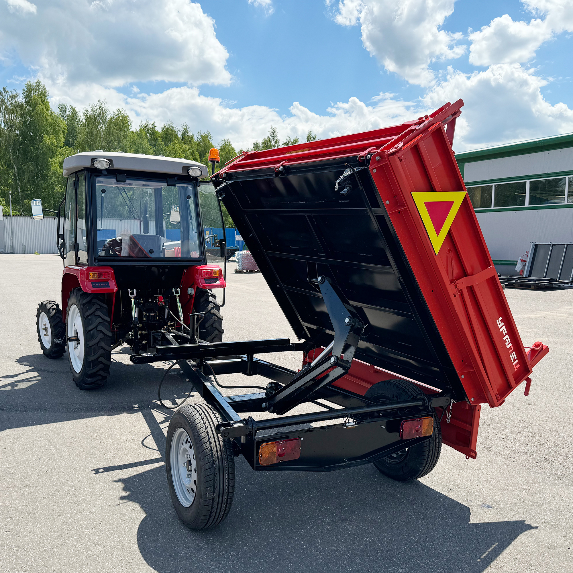 Полуприцеп-самосвал Уралец 1,5т. 3 стороны опрокидования (П03.00.400)