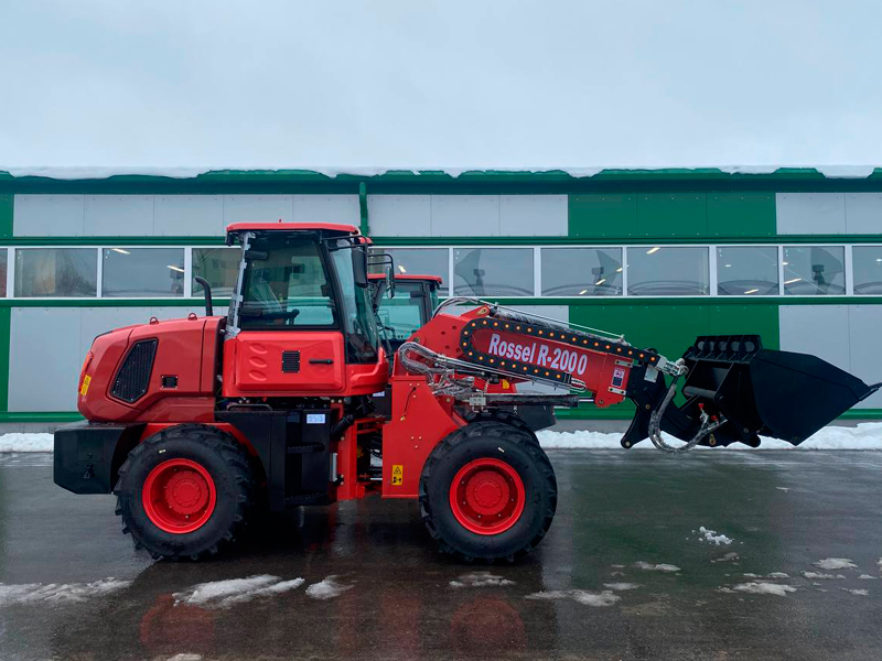 Фронтальный погрузчик Rossel R-2000
