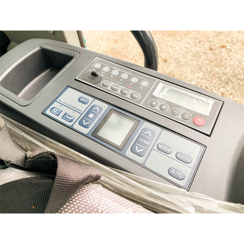 Среднеразмерный экскаватор Sunward SWE235E-3H