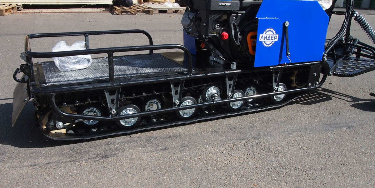 Мотобуксировщик с лыжным модулем 20 л.с, С РЕВЕРСОМ ЛИДЕР-3H-4Т-20АП, LONG ГИДРАВЛ., РЫЧАЖ, ПОДОГРЕВ