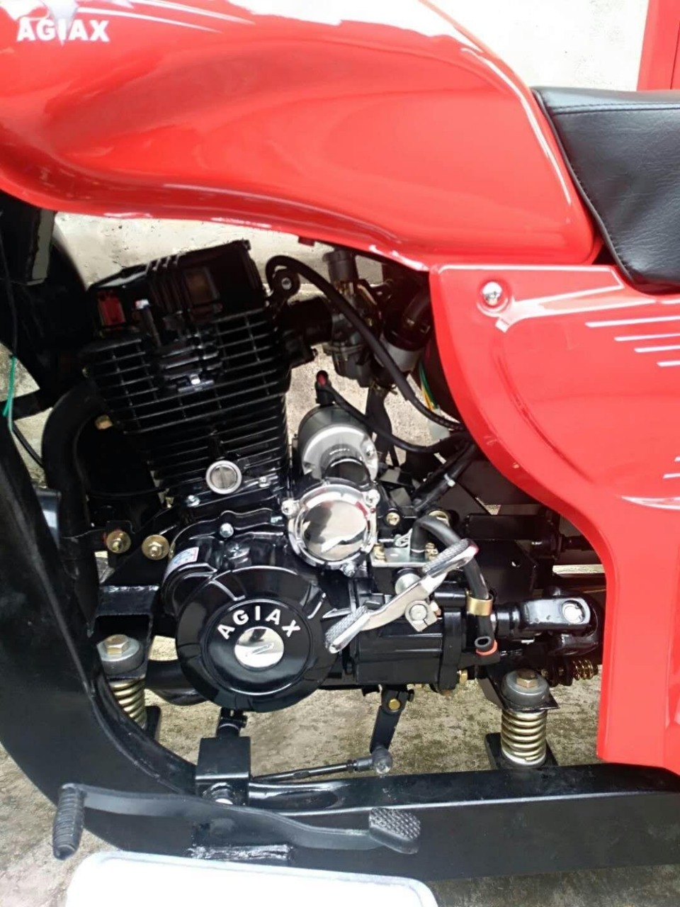 Трицикл грузовой AGIAX 3 (АЯКС-035) 250/350 куб.см, ВОДЯН.ОХЛ, кузов 2м.