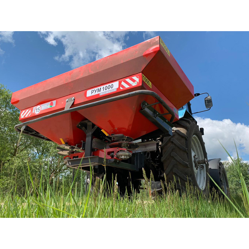 Разбрасыватель удобрений РУМ 2200 литров