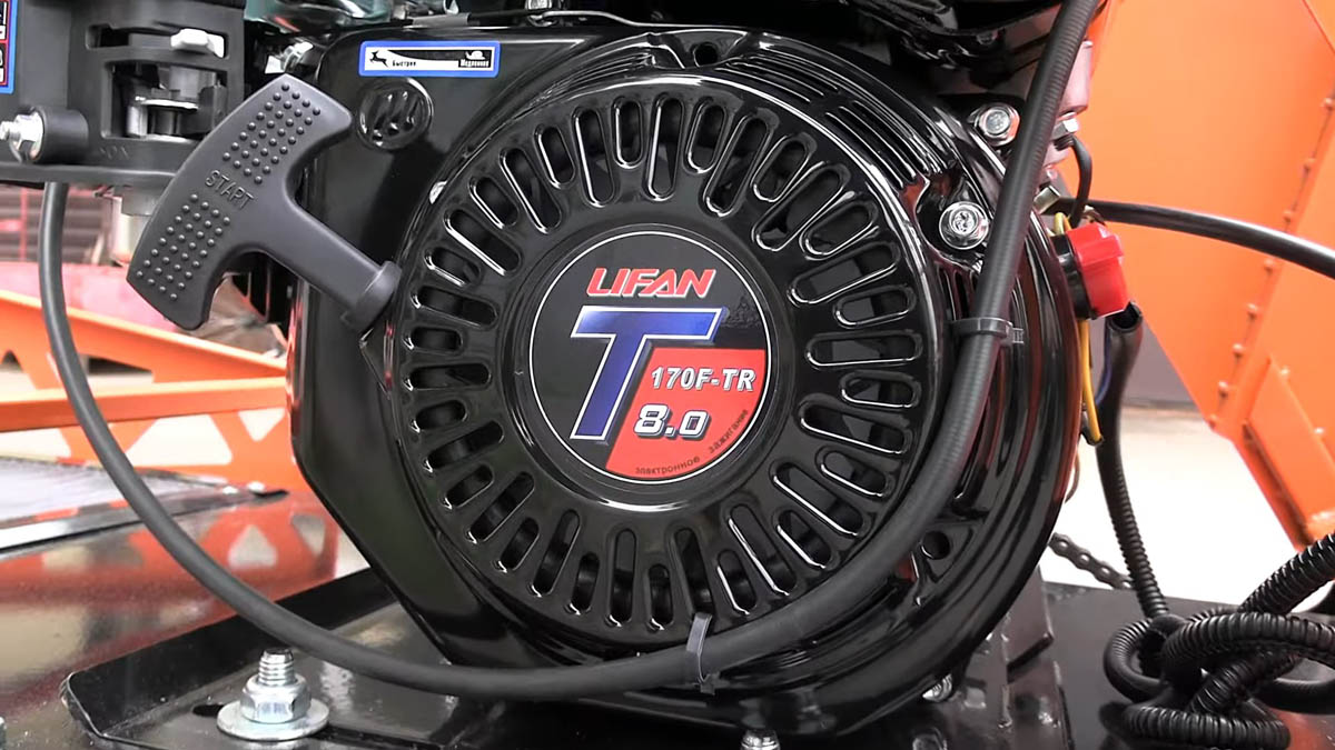 Мотобуксировщик компактный с лыжным модулем ЛИДЕР-ДЕЛЬТА-2RL (+Фара) 8+ л.с. РЕДУКТОР