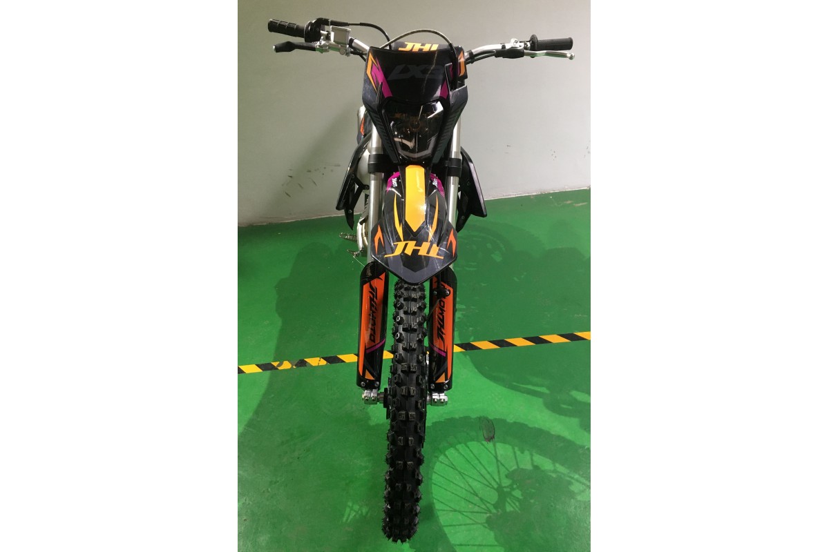 Мотоцикл JHL LX3 PR300 (175FMN)