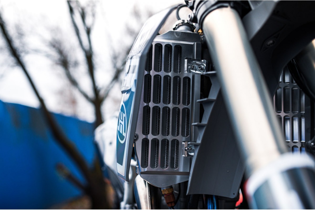 Мотоцикл JHLofr ZR8i EFI NC300S (182-MN)