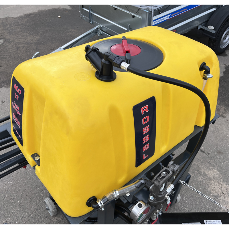 Опрыскиватель полевой навесной Rossel P200