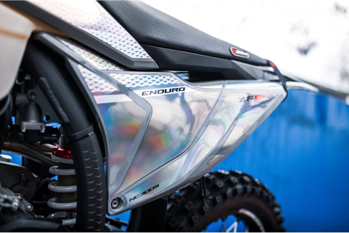 Мотоцикл JHLofr ZR8i EFI NC300S (182-MN)