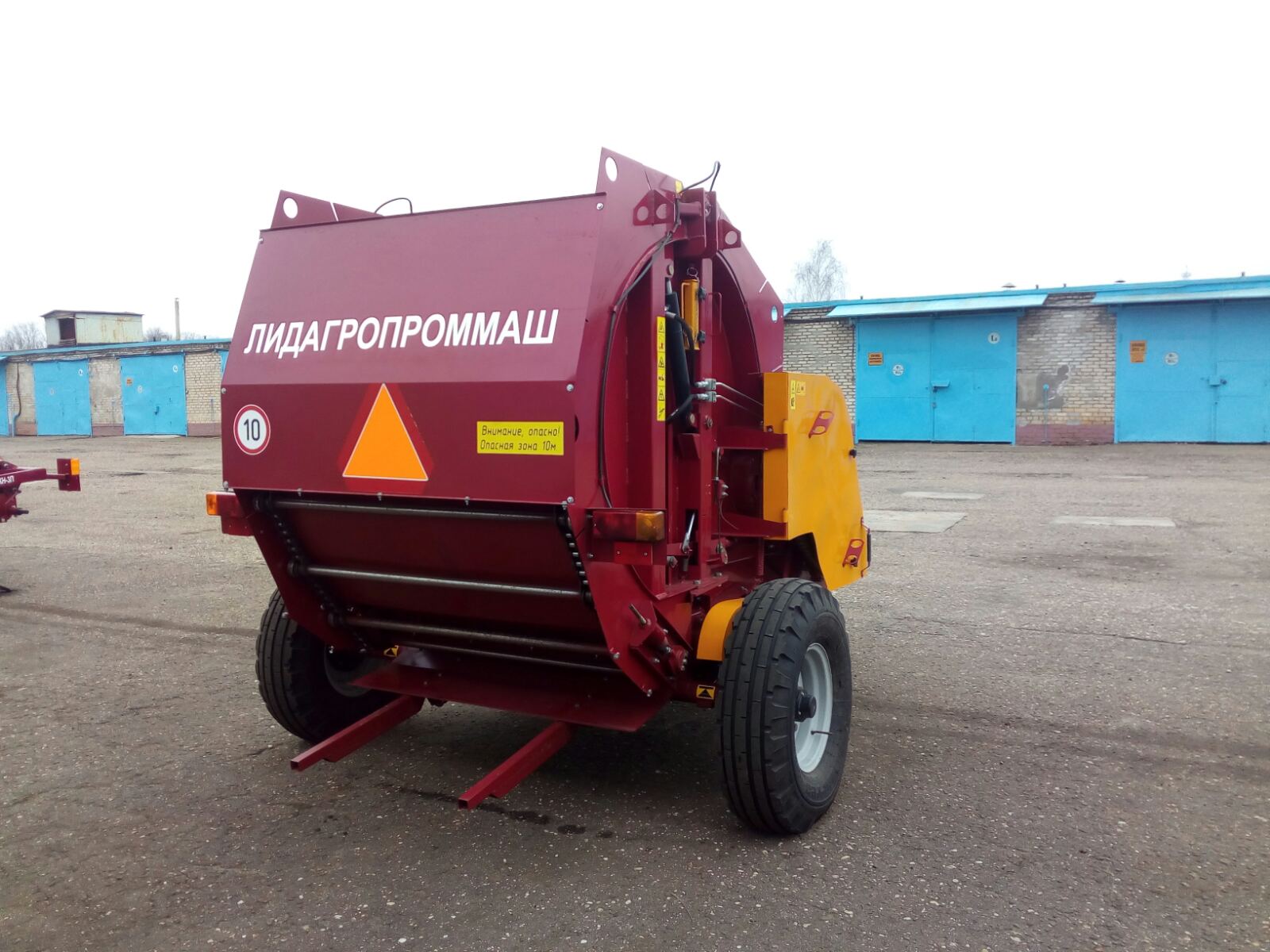 Пресс-подборщик рулонный ППР-145