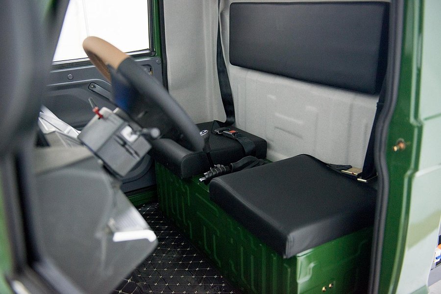 Грузовой электротрицикл Rutrike Фактор NEXT 2600 60V2000W