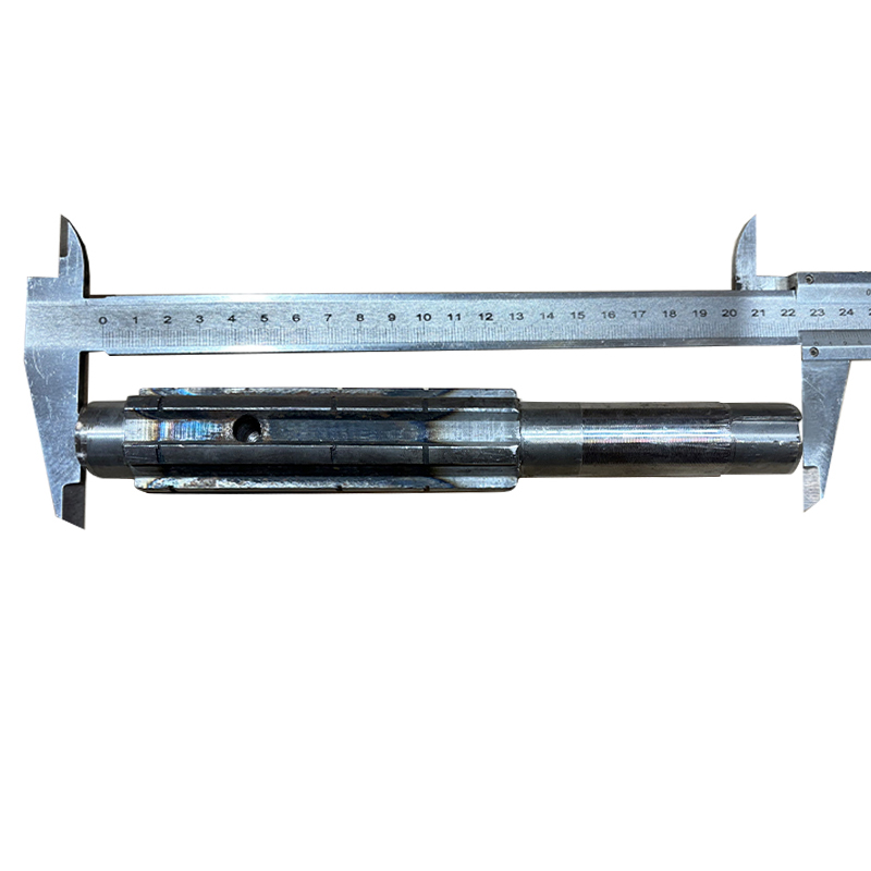 Вал редуктора почвофрезы с шестеренчатым приводом первичный Z-6 L-230 мм d-24мм