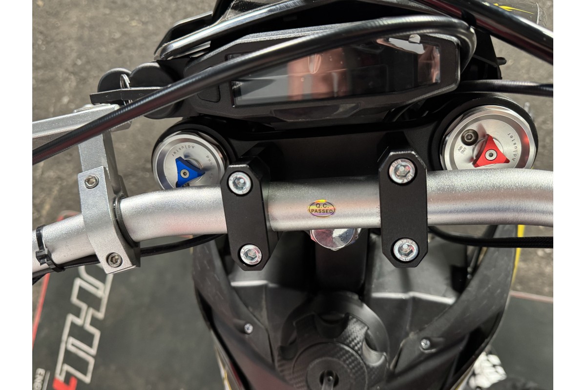 Мотоцикл JHL Z2 PR300 (ZS175FMN)