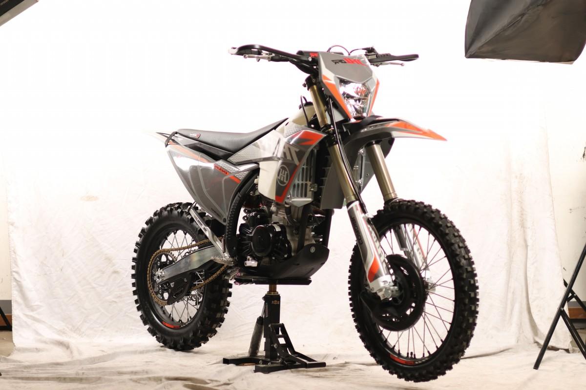 Мотоцикл JHLofr ZR6 NB300 (174MN-3)