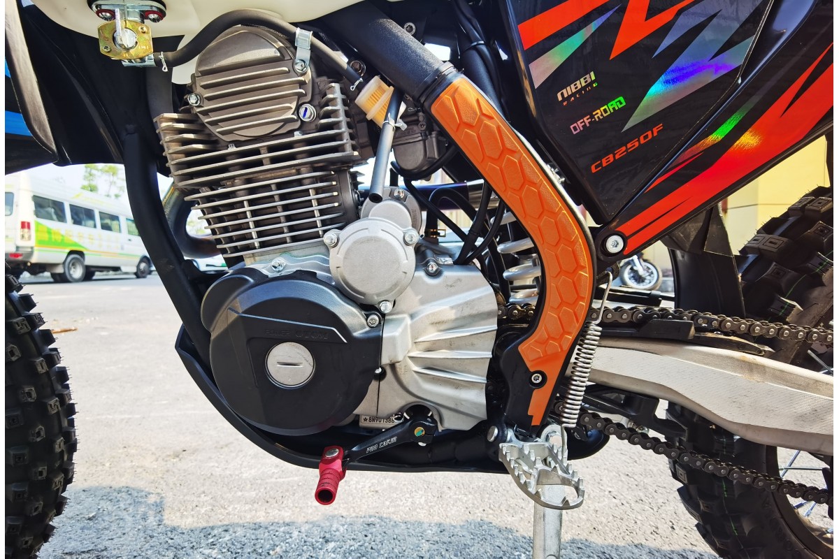 Мотоцикл JHL Z3 CB250 (172FMM-3A)