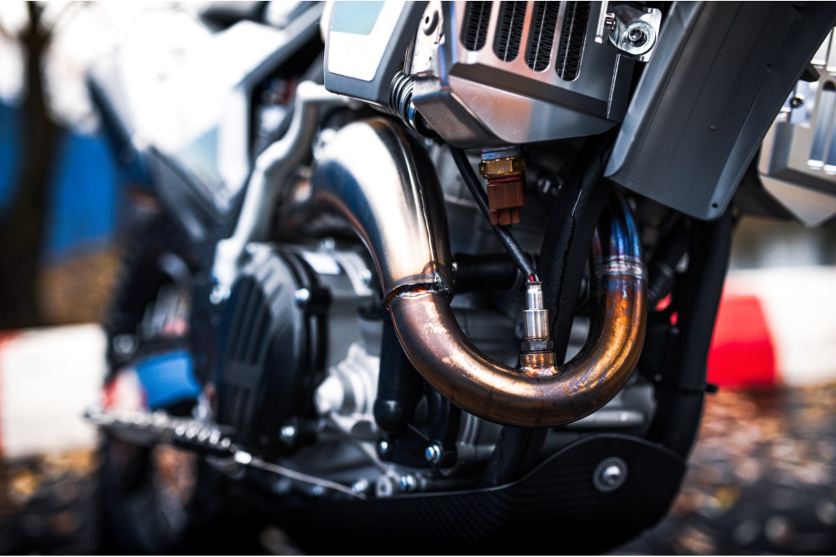 Мотоцикл JHLofr ZR8i EFI NC300S (182-MN)