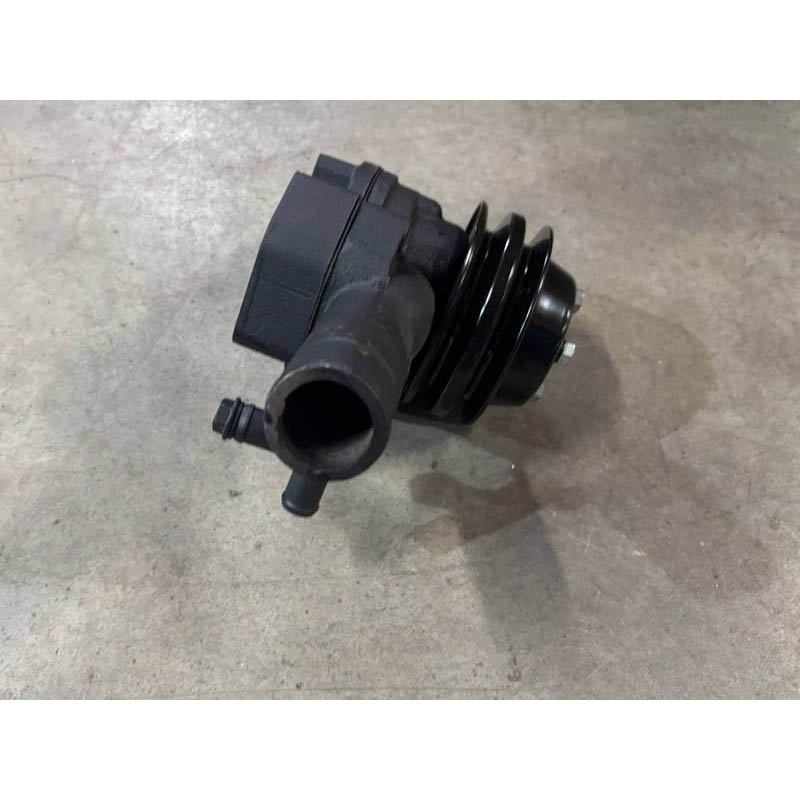 Водяной насос (помпа) KM385 для 242/244