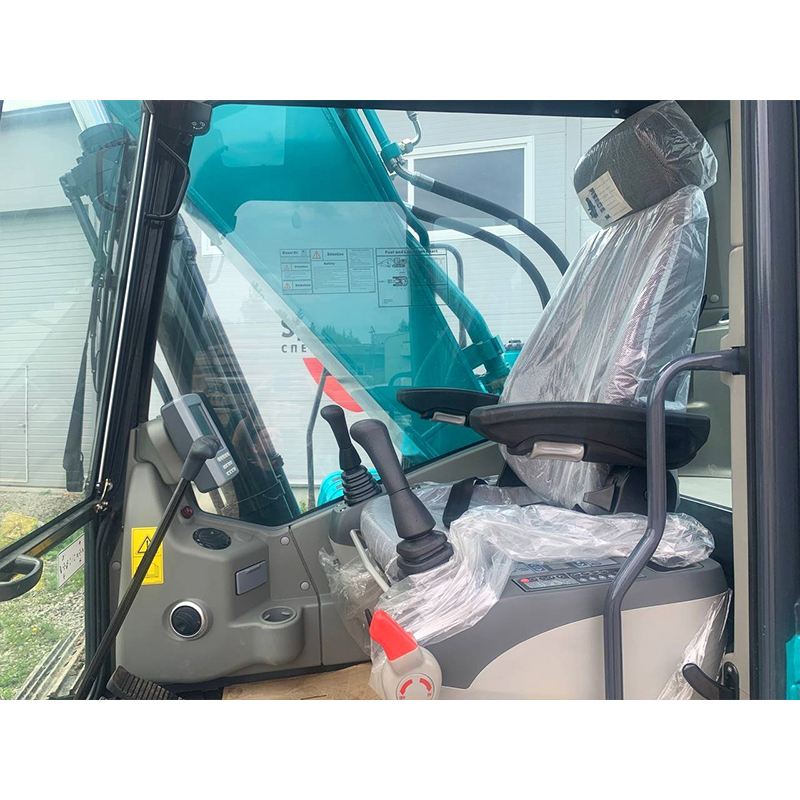 Среднеразмерный экскаватор Sunward SWE225E-3H