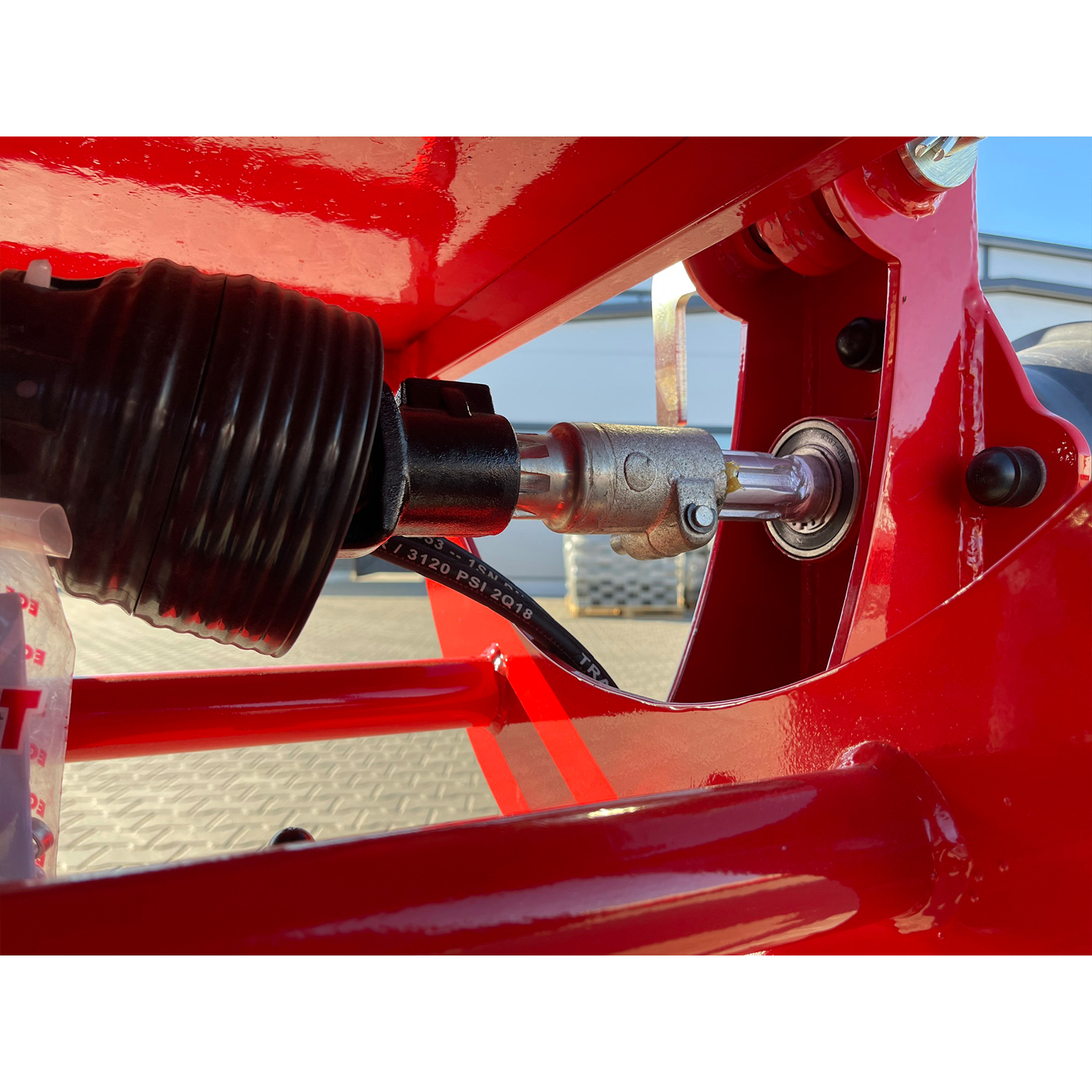 Разбрасыватель удобрений двухдисковый РУМ-1000 «Профи» TRUCK с надставкой 1200 л (тент домик)