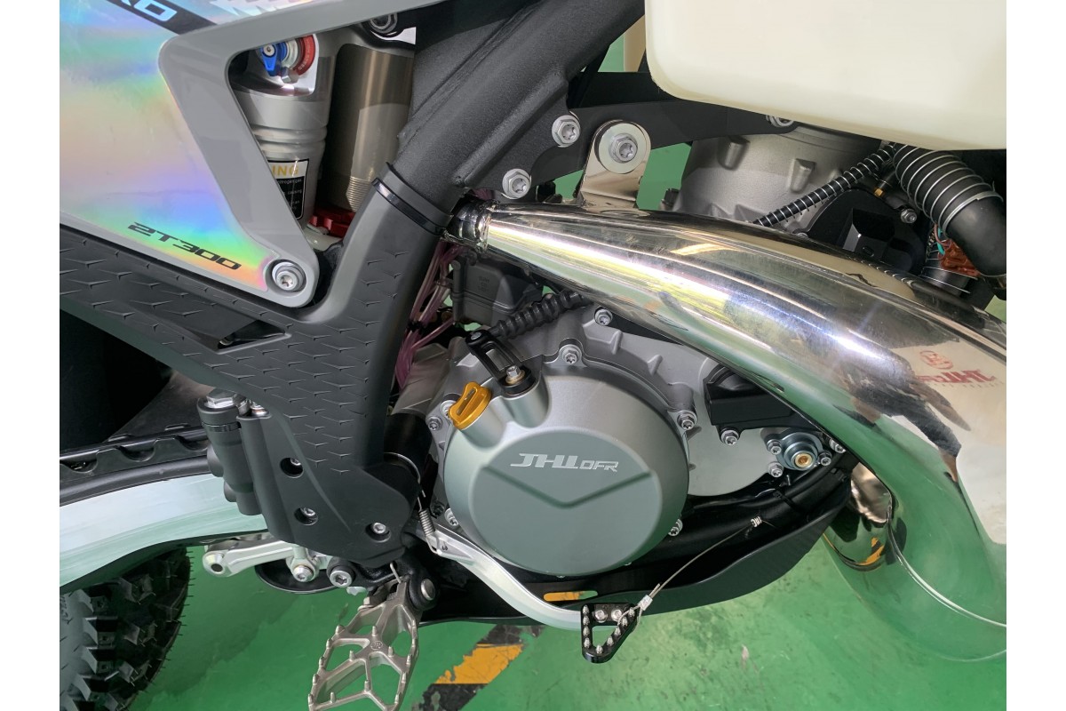 Мотоцикл JHLofr M6