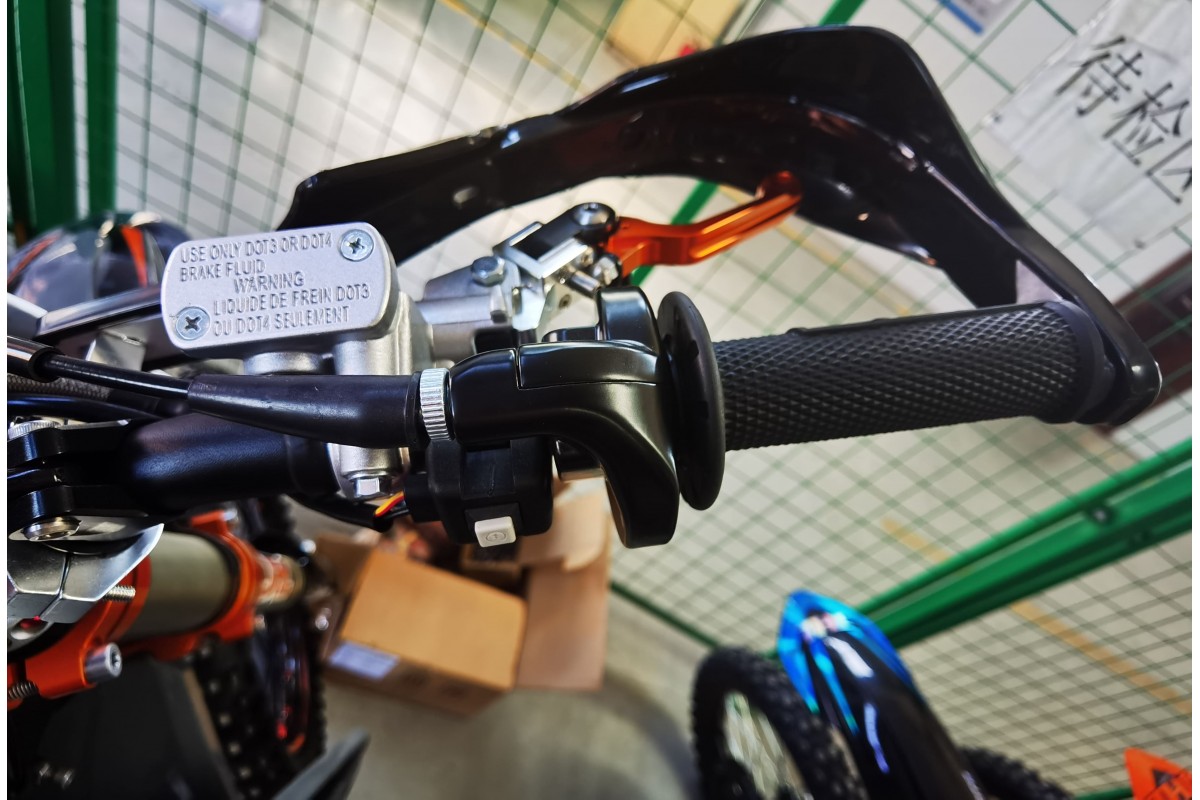 Мотоцикл JHL Z4 PR250 (172FMM-5)