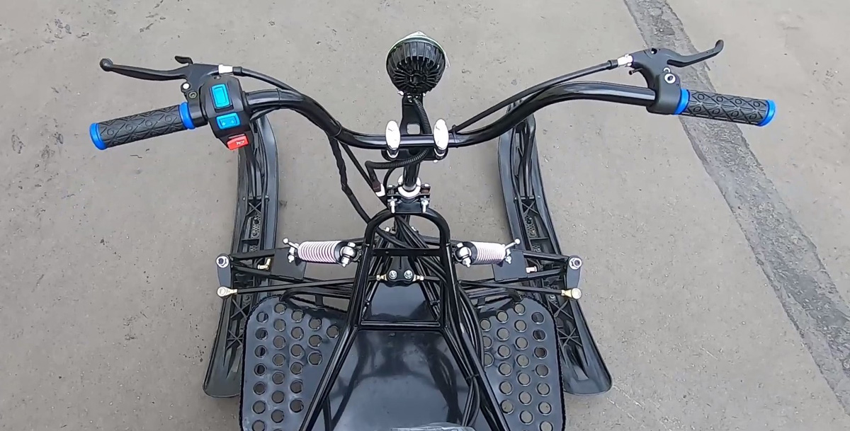 Мотобуксировщик с лыжным модулем 20 л.с., С РЕВЕРСОМ ЛИДЕР-3-3Т-20АП (3 т), РЫЧАЖНЫЙ МОДУЛЬ