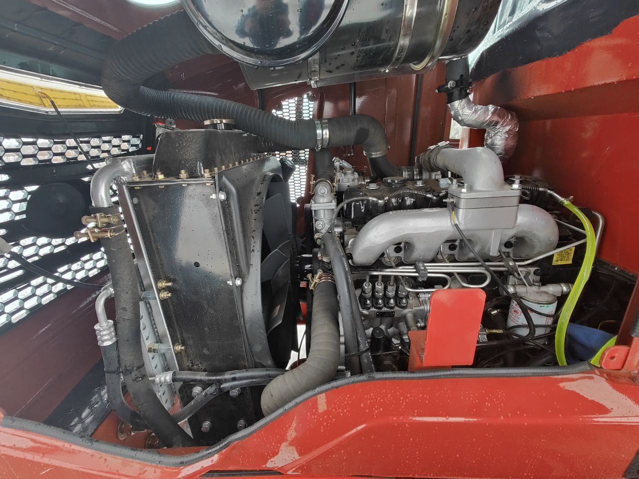 Фронтальный погрузчик Rossel R-2000