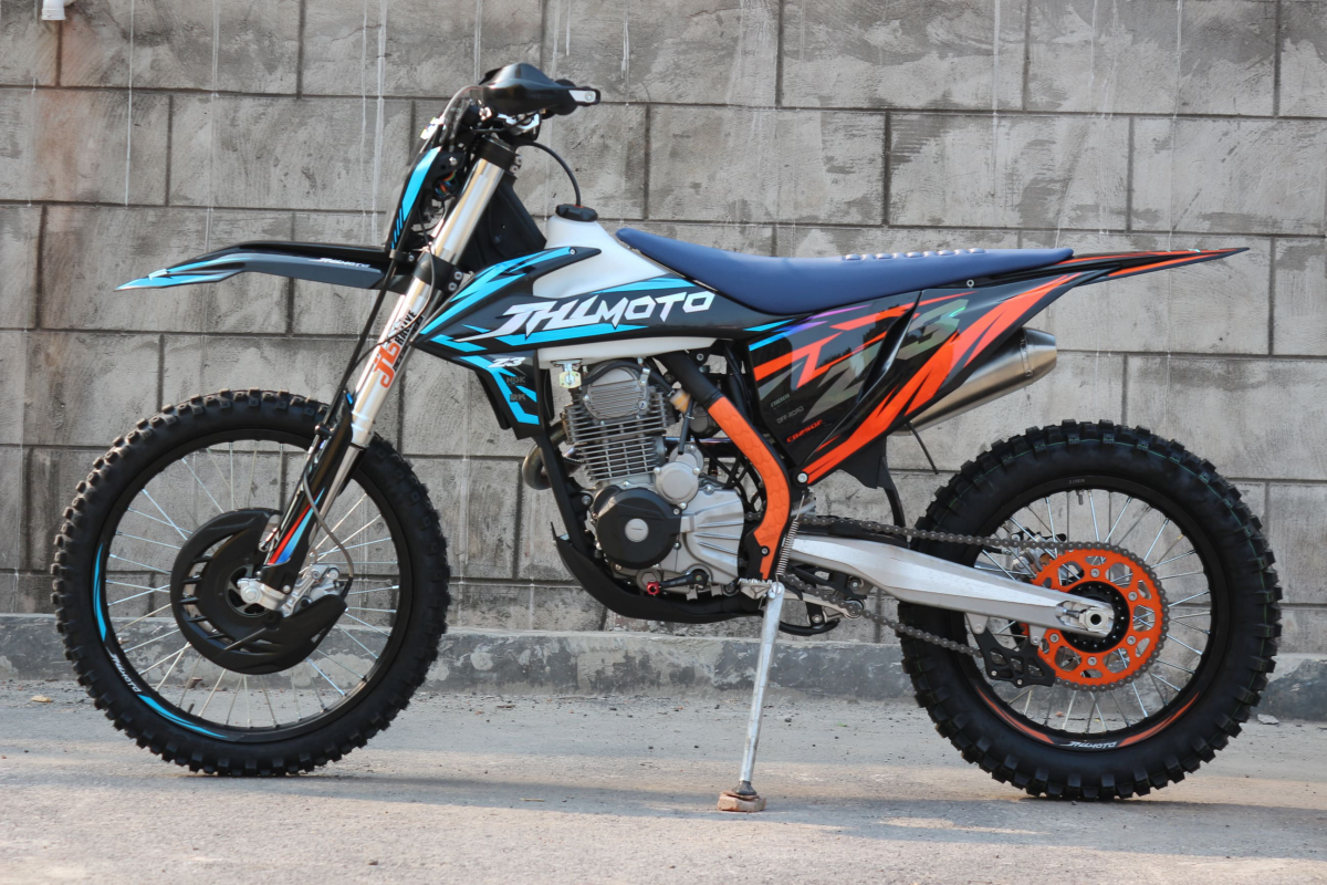 Мотоцикл JHL Z3 CB250 (172FMM-3A)