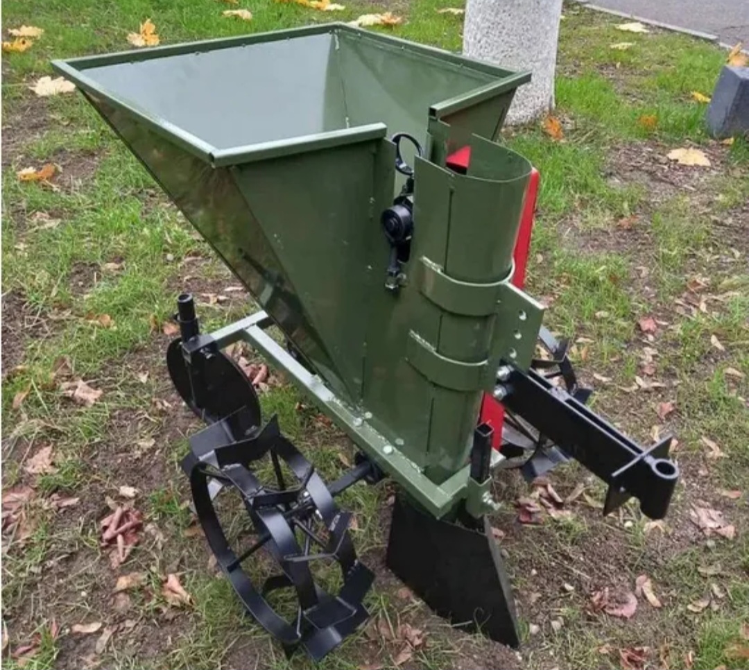 Картофелесажалка Целина ОП-2547.000