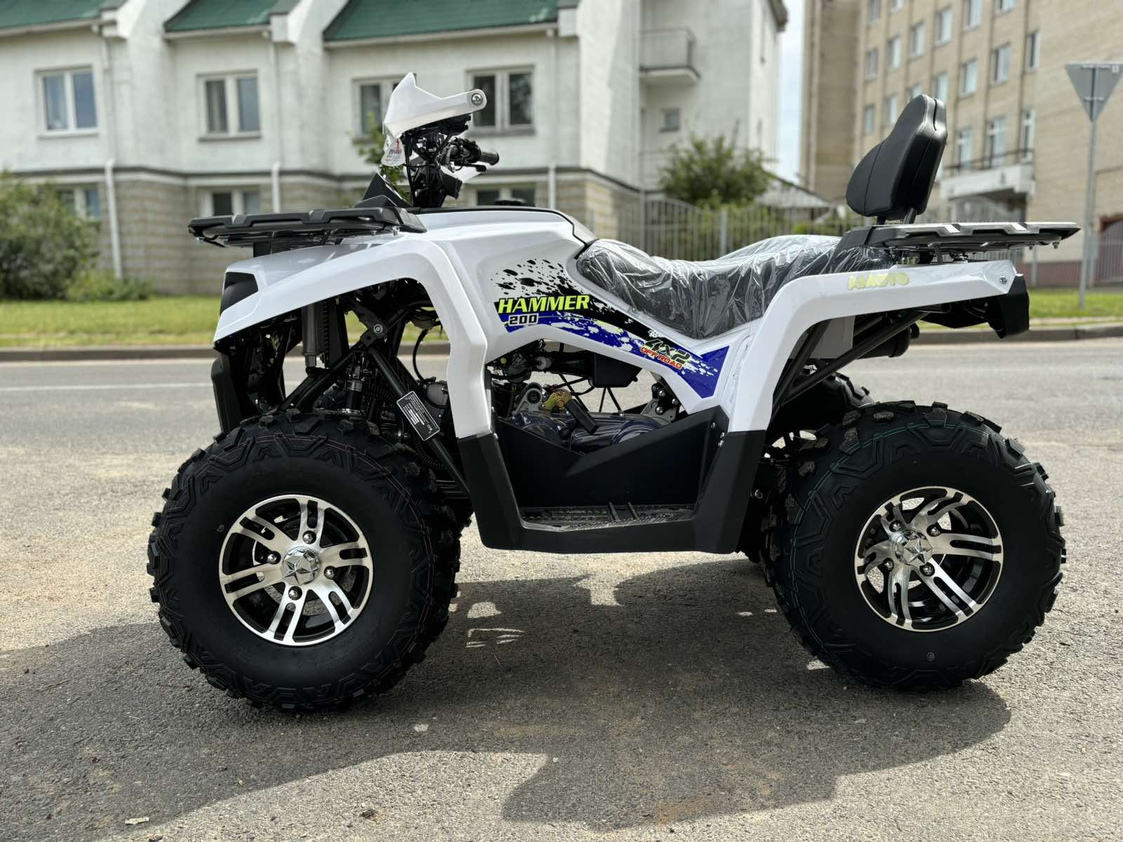 Квадроцикл AMOTO Hummer 200 L (PRO) Квадроцикл AMOTO Hummer 200 L (PRO)