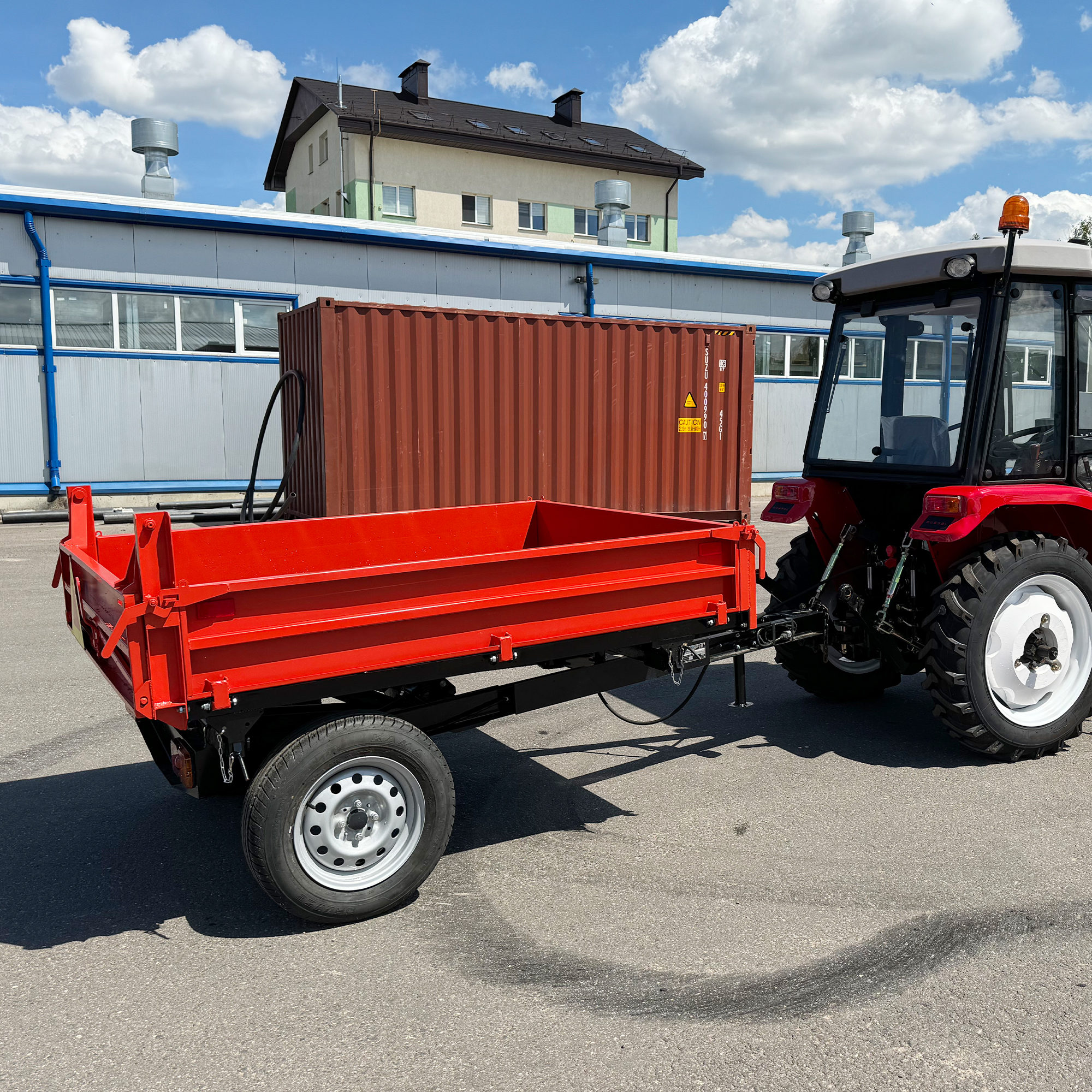 Полуприцеп-самосвал Уралец 1,5т. 3 стороны опрокидования (П03.00.400)