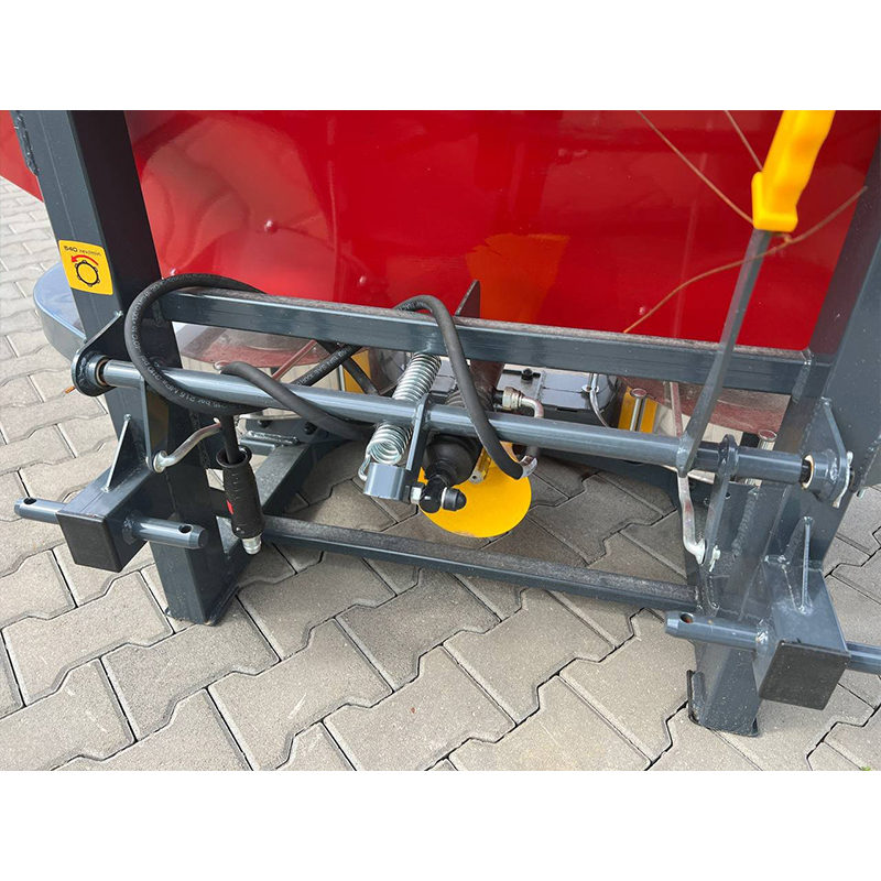 Разбрасыватель удобрений D-pol РУМ-1000 усиленный с садовой приставкой