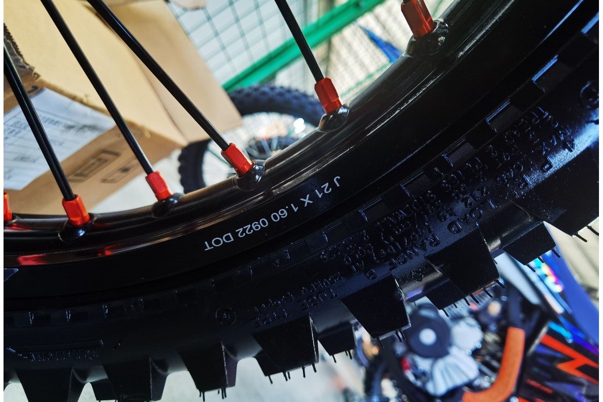 Мотоцикл JHL Z4 PR250 (172FMM-5)