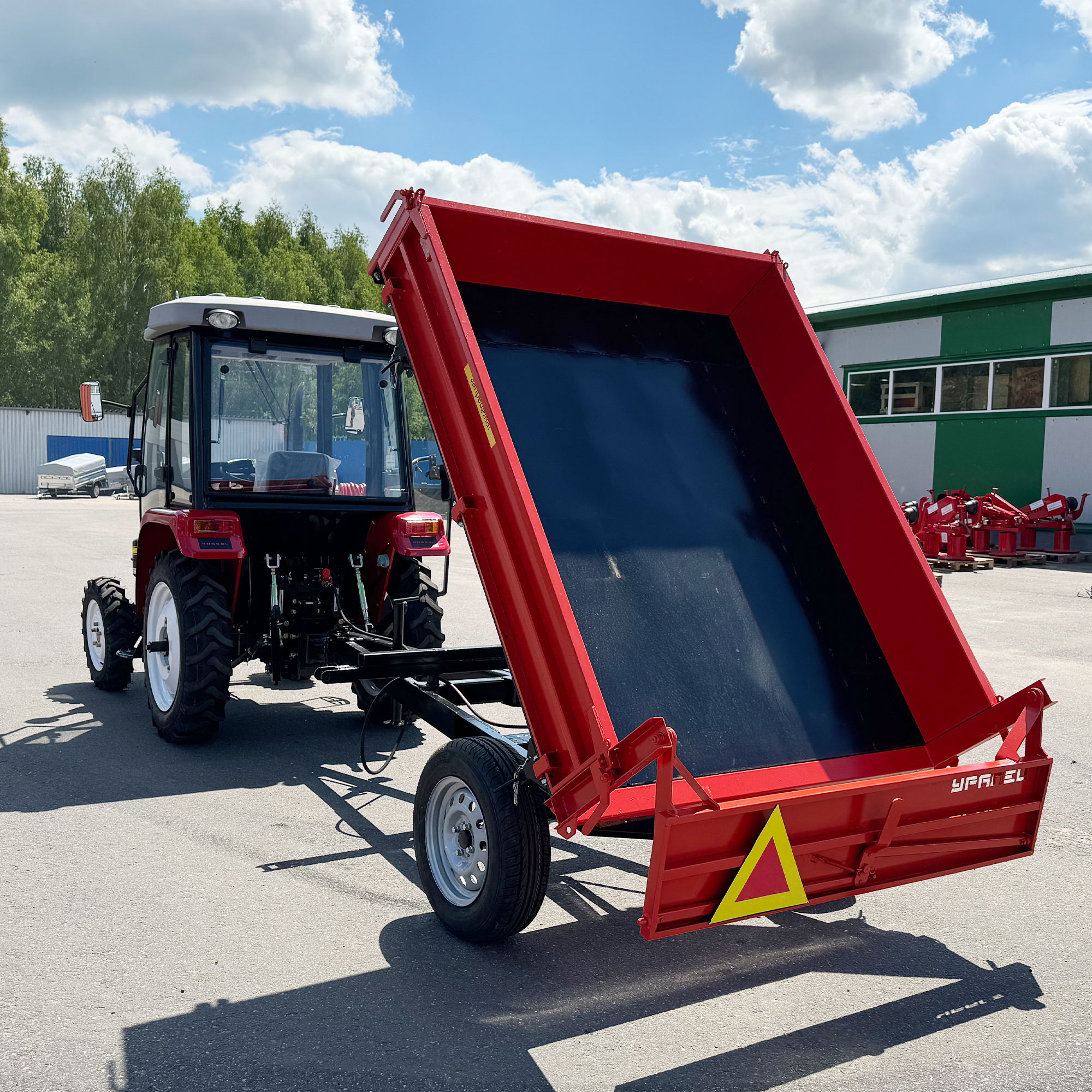Полуприцеп-самосвал Уралец 1,5т. 3 стороны опрокидования (П03.00.400)