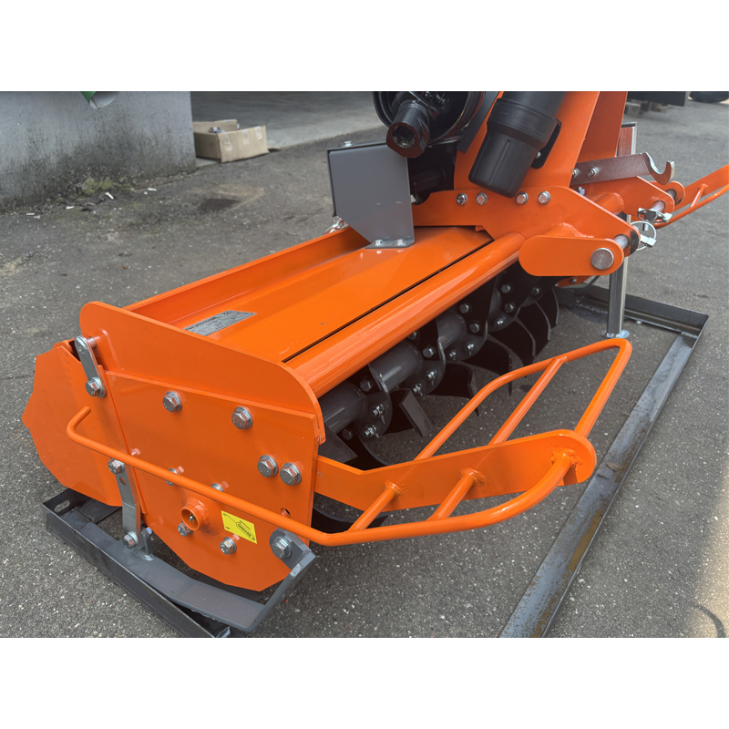 Почвофреза Rossel TL135