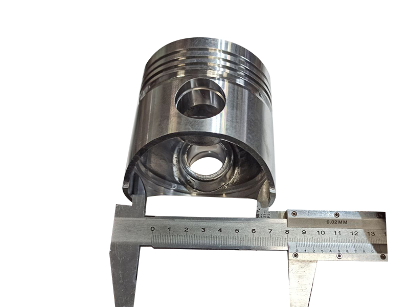 Поршень в сборе с шатуном для двигателя R195