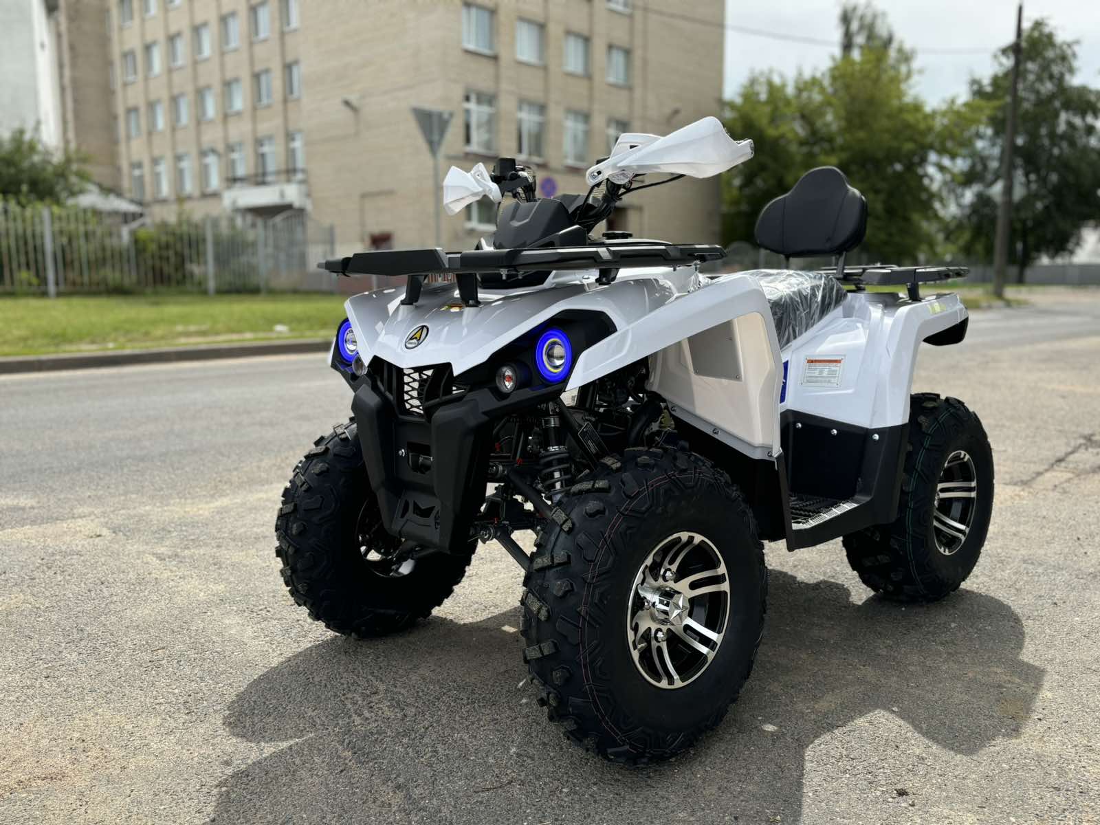 Квадроцикл AMOTO Hummer 200 L (PRO) Квадроцикл AMOTO Hummer 200 L (PRO)